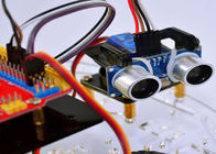 Robot de trazado remoto del coche de Arduino que aprende el equipo del arrancador con la exhibición del LCD